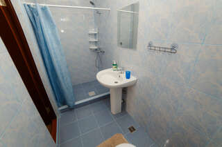 Гостевой дом Мераба Судак Бюджетный двухместный номер с 2 отдельными кроватями-3