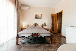 Гостевой дом Мераба Судак Двухместный номер Делюкс с 1 кроватью и видом на замок-3