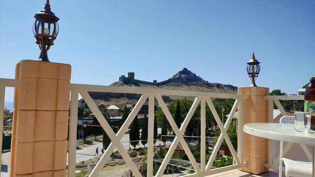 Гостевой дом Мераба Судак-48